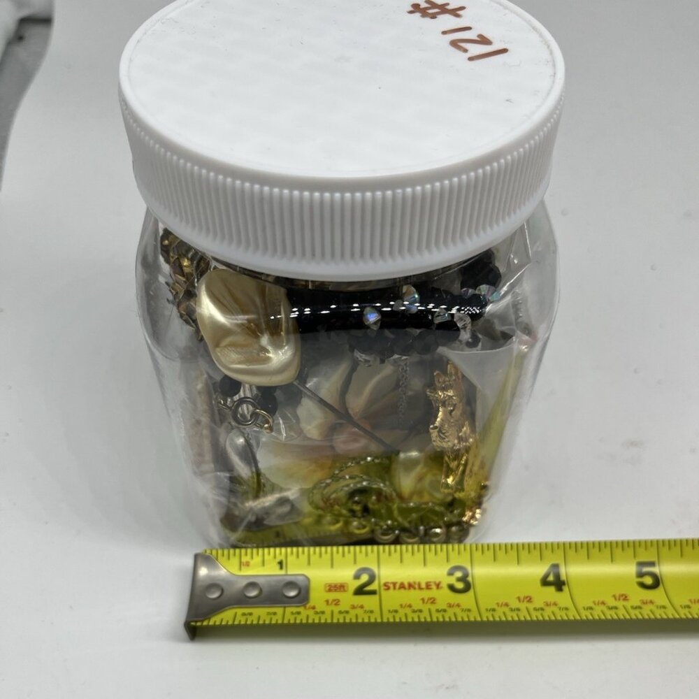 1.5 lb. Jewelry Jar all wearable and salable Jewelry, some vintage some modern - Picture 9 of 9